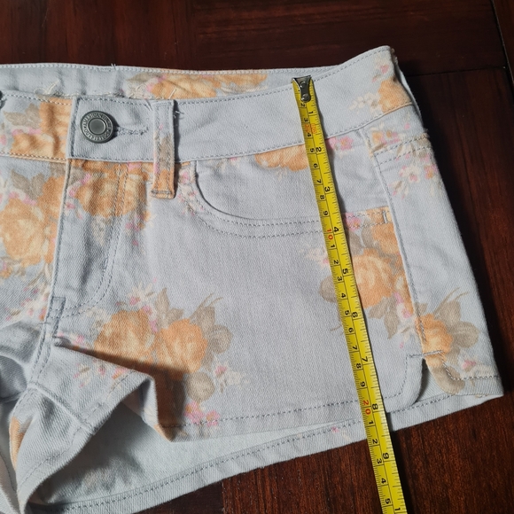 American Eagle Denim Shorts Light Blue/Orange Floral Stretch Size 6 - Picture 11 of 14